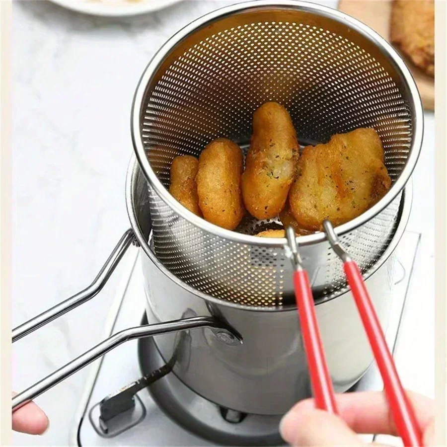roestvrijstalen friteuse met frietjes en kippenvleugels, huishoudelijke kleine oliepot met filterscherm, Tianfu Luo-pot