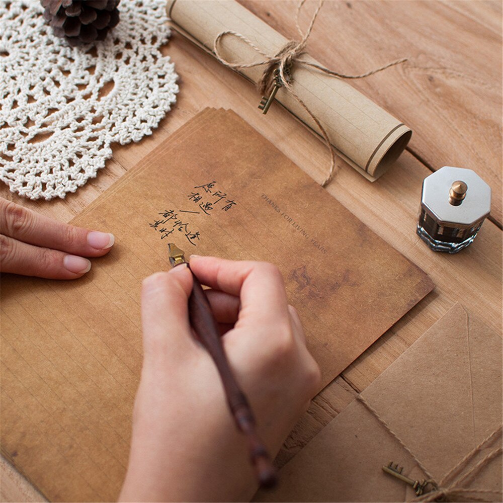 12pcs/set Vintage Kraft Paper Encelopes Writing Paper European Style Letter Writing Envelope Letter Paper Office Stationery