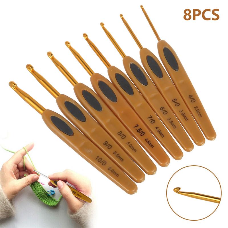 8Pcs Mix Size 2.5mm-6mm Crochet Hook Knit Weave Yarn Craft Knitting Needle Plastic Handle Knitting Hooks Needles Tools Christmas