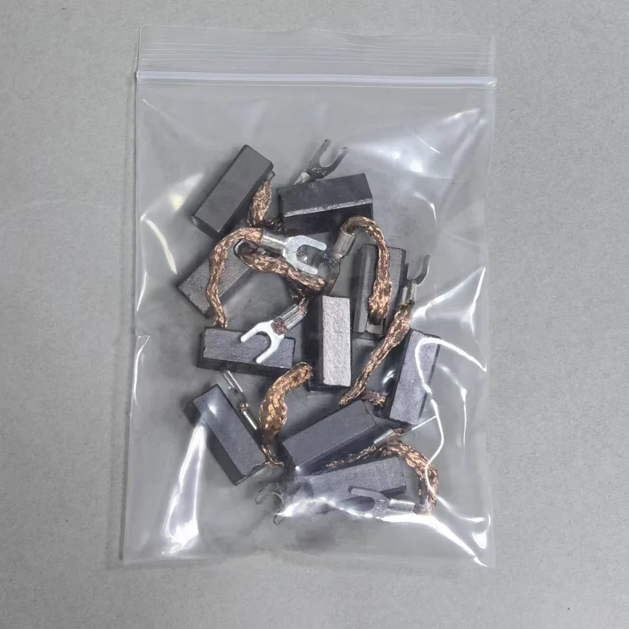 10 teile/los Auto Fenster Wischer Motor Motor Kupfer Carbon Pinsel 3*4*5*6*7*8*9*10*12*14*15*16*17*18mm Auto Teile: Grau