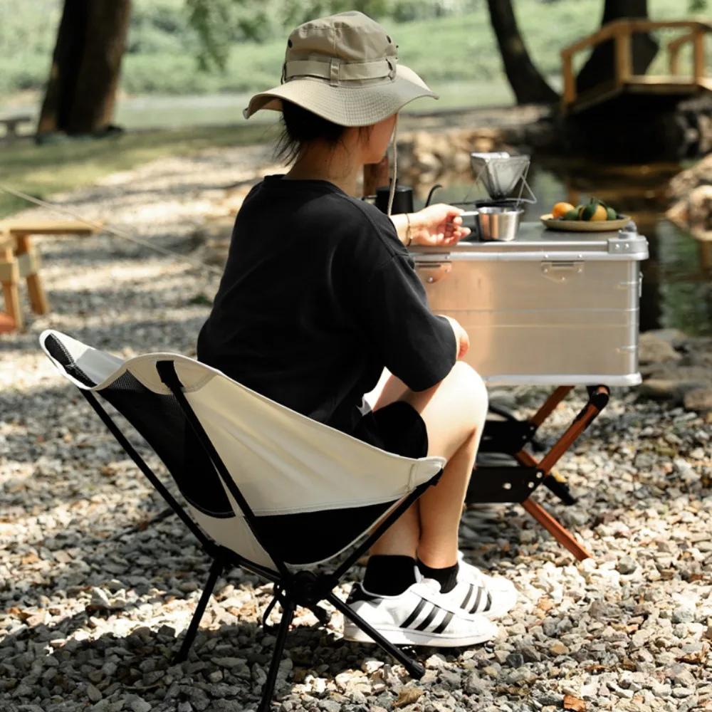 Buitenstoel Strandstoel Ultralichte opvouwbare campingstoelen Reisstoel Strandpicknick Maanstoelen en lichtgewicht kampeergereedschap