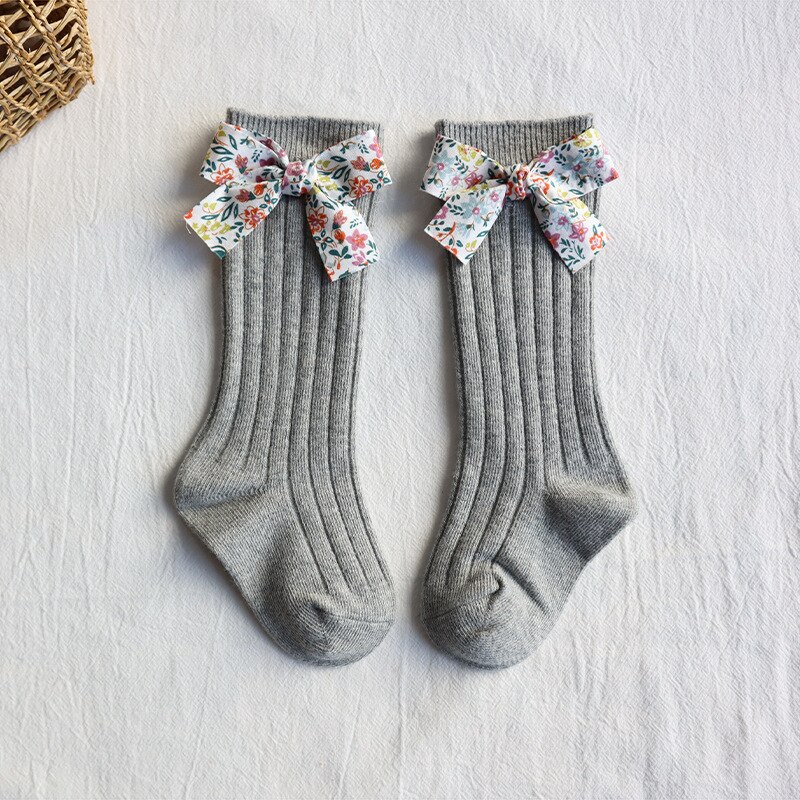 Chaussettes à fleurs pour bébés filles de 0 à 5 ans, longues et hautes, avec rayures en coton doux, Style princesse: Grey / 0-1Years(S)