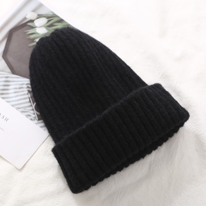Bonnet tricoté à la pour femme, bonnet doux, épais et , collection hiver: Black