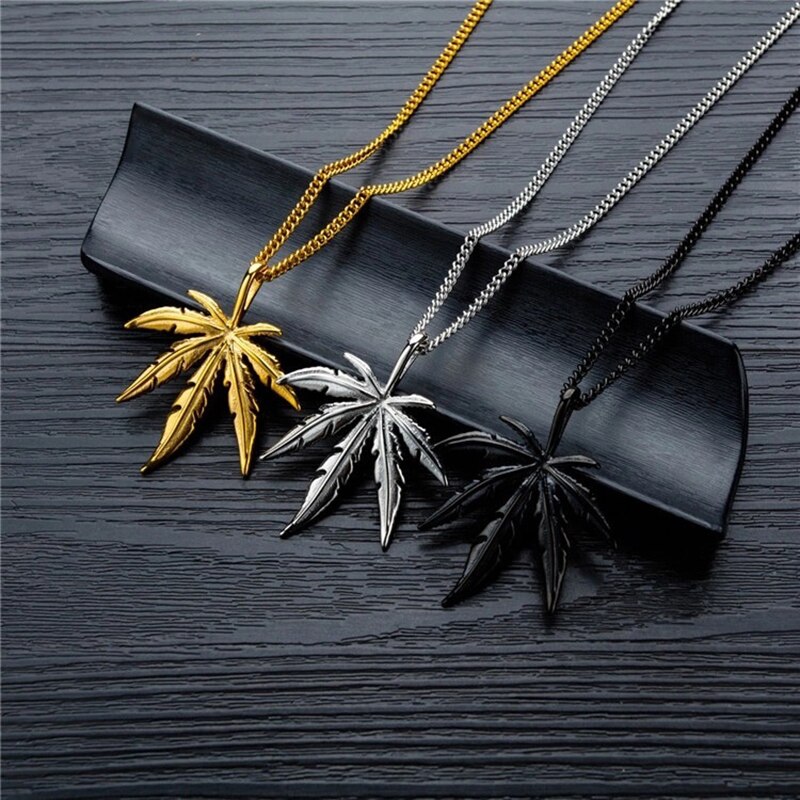 Hemp Leaf Pendant Charm Chain Necklace Maple Leaf Necklace for Men and Women Hip Hop Stainless Steel Necklaces Jewelry