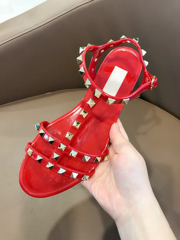 Sandalias romanas con remaches para mujer, zapatos de tacón plano de goma de PVC con punta abierta, estilo V de: red / 36