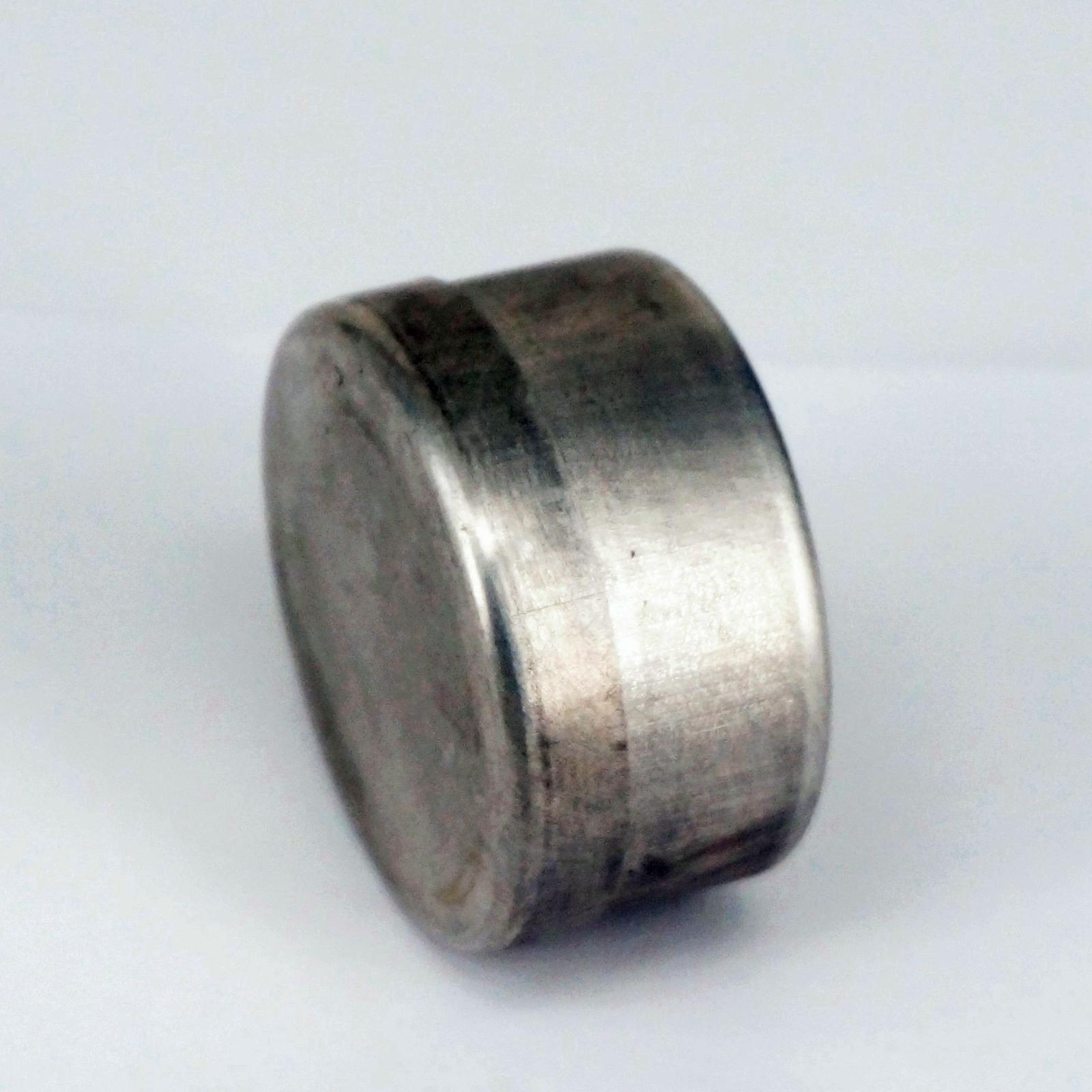 46 x 25mm höjd x diameter laboratoriealuminiumburkar med lock för jordprovtagning