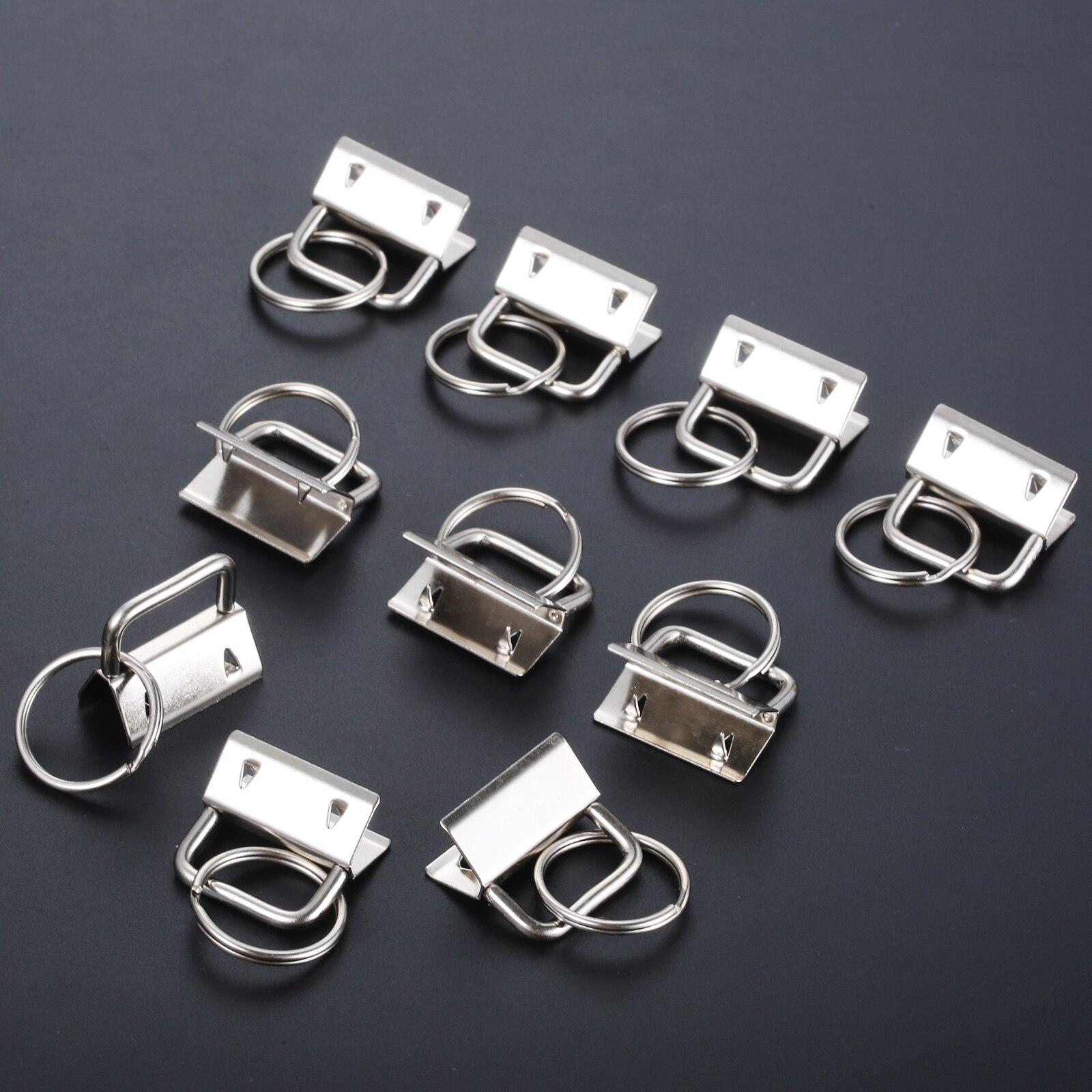 10 stk/sæt håndledsnøgler nøglering lang hale klip splitring spænde nøglering kæde webbing bånd jern 26*23mm bælter pung taske kæledyrssnor: Hvid sølv