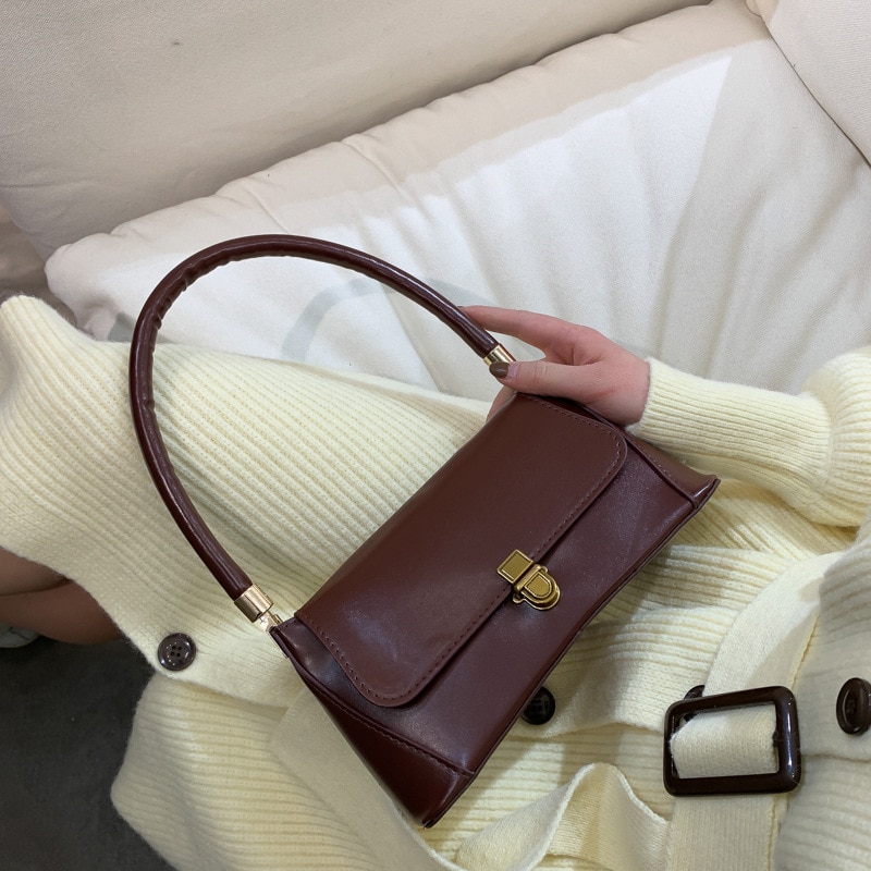 French bag female bag versatile texture shoulder messenger bag Korean version of the underarm bag