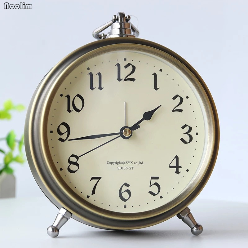 Digital Alarm Clock Simple Mute Round Metal Portable Bedside Clock European Home Living Room Table Decoration: B