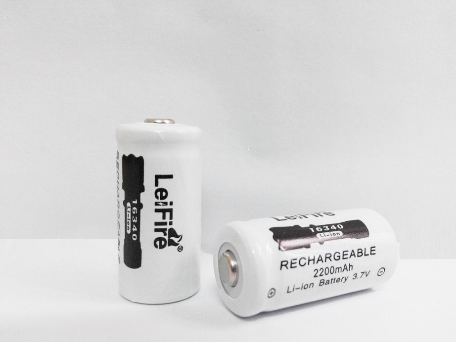 8pcs 3.7v 2200mAh CR123A rechargeable lithium battery 16340 battery