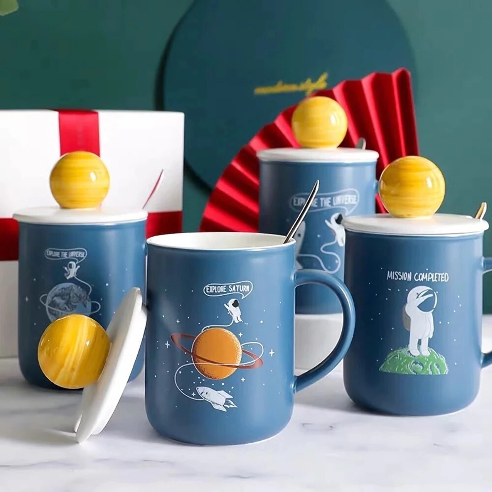 Kids Universe Coffee Mugs 3D Planets Cups With Lid Ceramic Milk Oat Drinks Breakfast Pot Funny 450ml