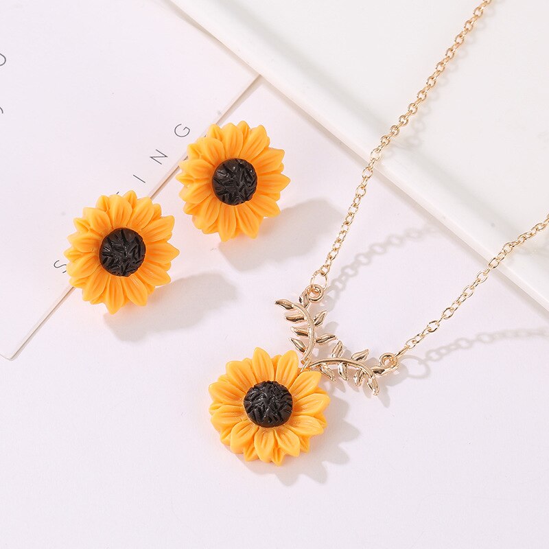 Sunflower Earrings Stud for Women Girls You are my Sunshine Jewelry Sun Flower Statement Earring Bridesmaid: SM037