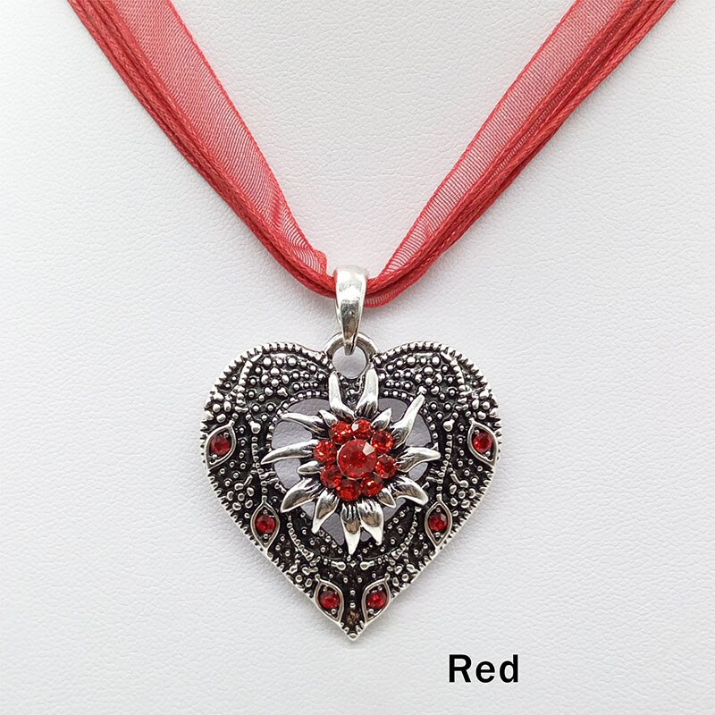 Collier Avec Pendentif Cœur Pour Femme - Neuf Avec étiquettes - Sans Marque