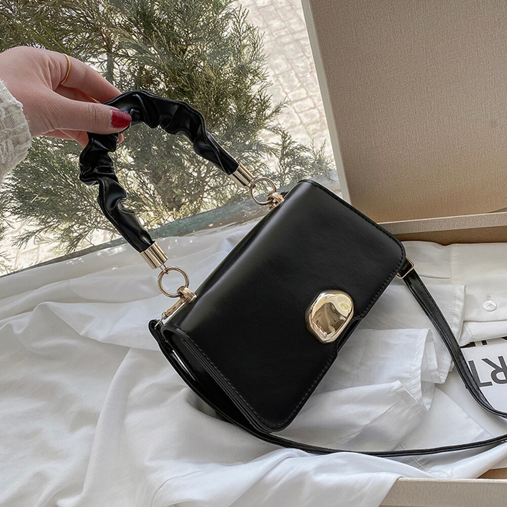 Vrouwen Geplooide Handtas Effen Kleur Pu Lederen Crossbody Vrouwelijke Elegante Messenger Bag Lock Portemonnees Dames Party Clutch: 	Black