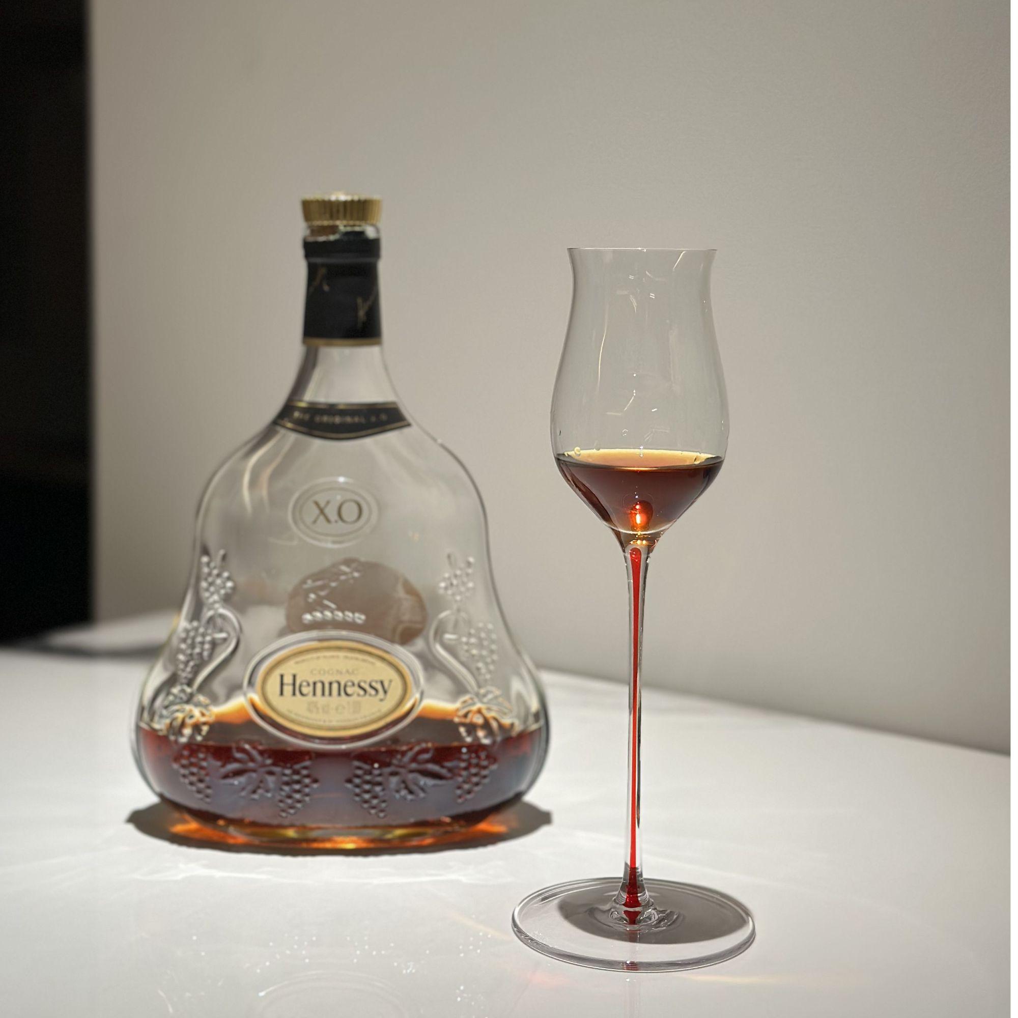 Handmade Crystal Flared Wine Glass Red Rod Sweet Whiskey Tasting Glass for Enhanced Aroma And Flavor Experience