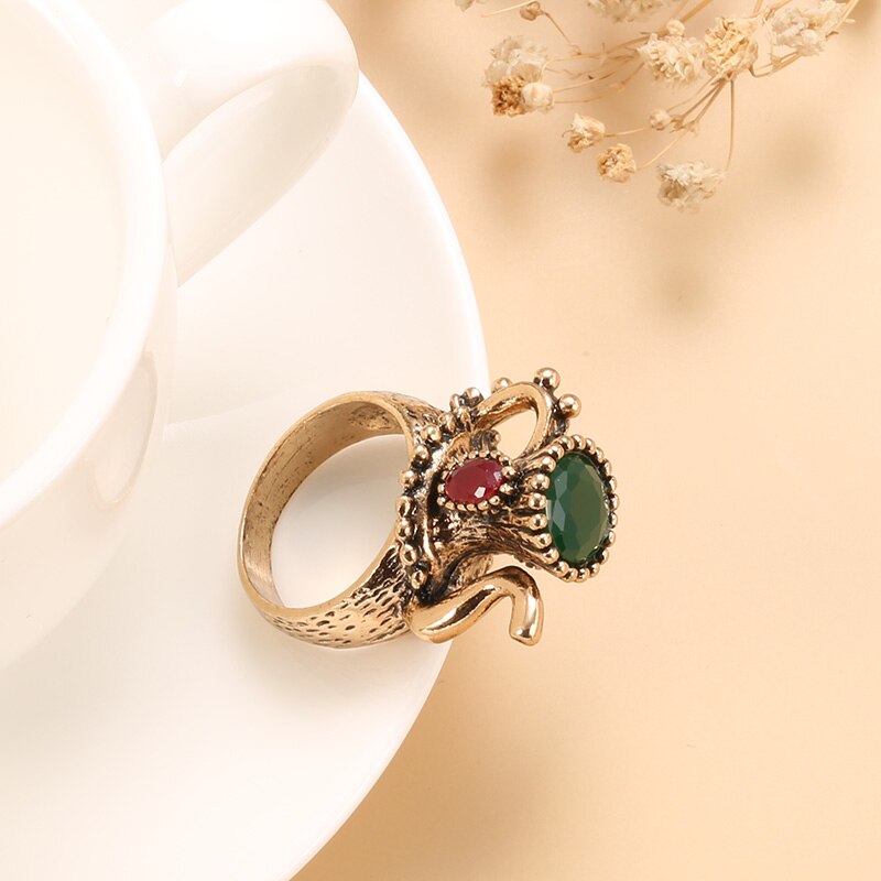 Kinel vintage smycken vinkanna antik ring guld färg kvinnor grön harts bröllopsfest ring jul