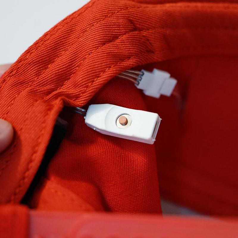 1pc kreatywna aplikacja sterowanie przez telefon komórkowy reklama kapelusz słowo kapelusz wyświetlacz Bluetooth czapki biodro doprowadziło kapelusz wzór światła chmiel T8I3