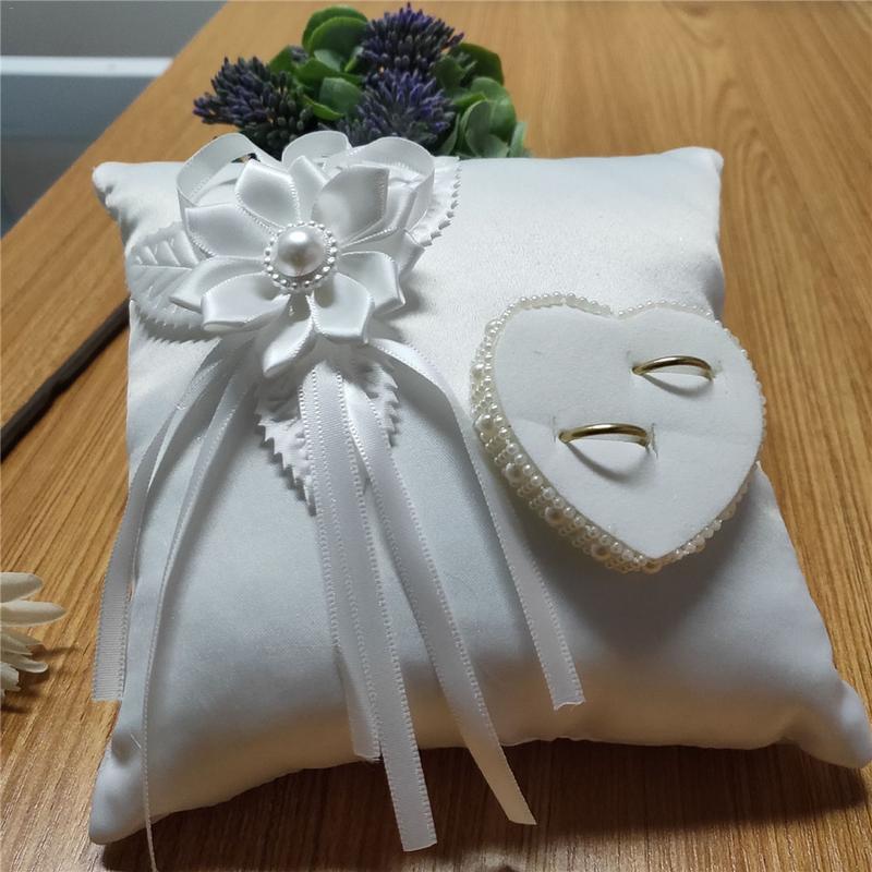 Hochzeit Ring Kissen Romantische Stilvolle Weißes Quadrat Blume Ring Kamelie Herzförmigen Kissen Ehe Lieferungen für drinnen draussen