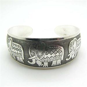 Vintage Olifant Tibetaans Tibet Armbanden Charmante Elegante Ronde Metalen Manchet Armbanden Vrouwen Sieraden