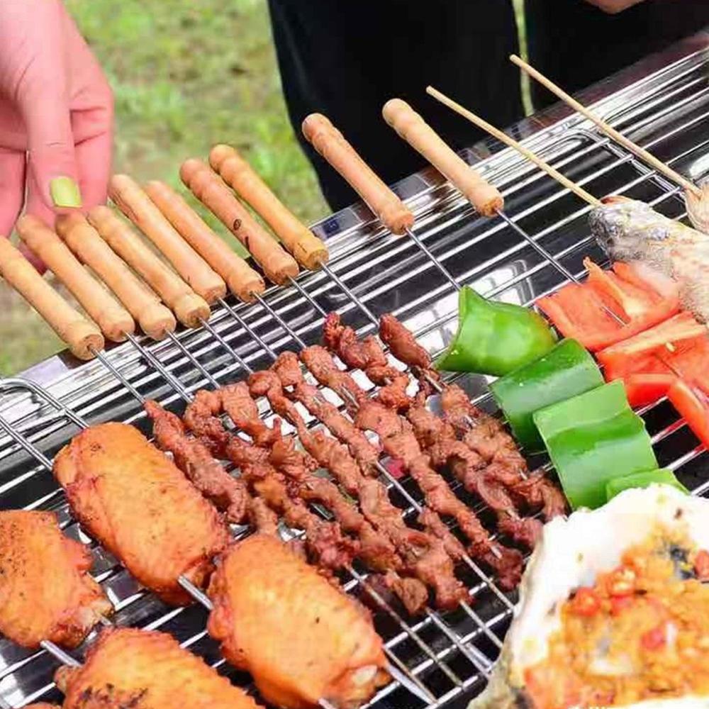 50 stk udendørs picnic grill grillspyd stegt flad pind rustfrit stål nål træhåndtag brochette tang kebabe værktøj