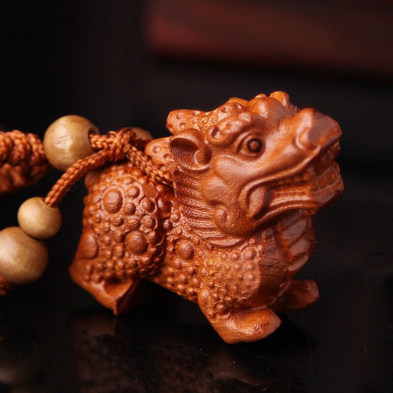 Hout 3D Carving Chinese Wealth Bixie Pi Yao Standbeeld Sculptuur Sleutelhanger Sleutelhanger