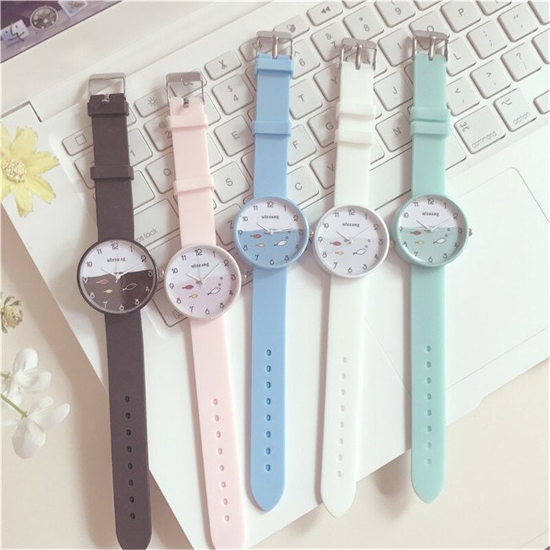 Luxury children's watch girl color silicone strap quartz watch small fish dial cartoon children's watch