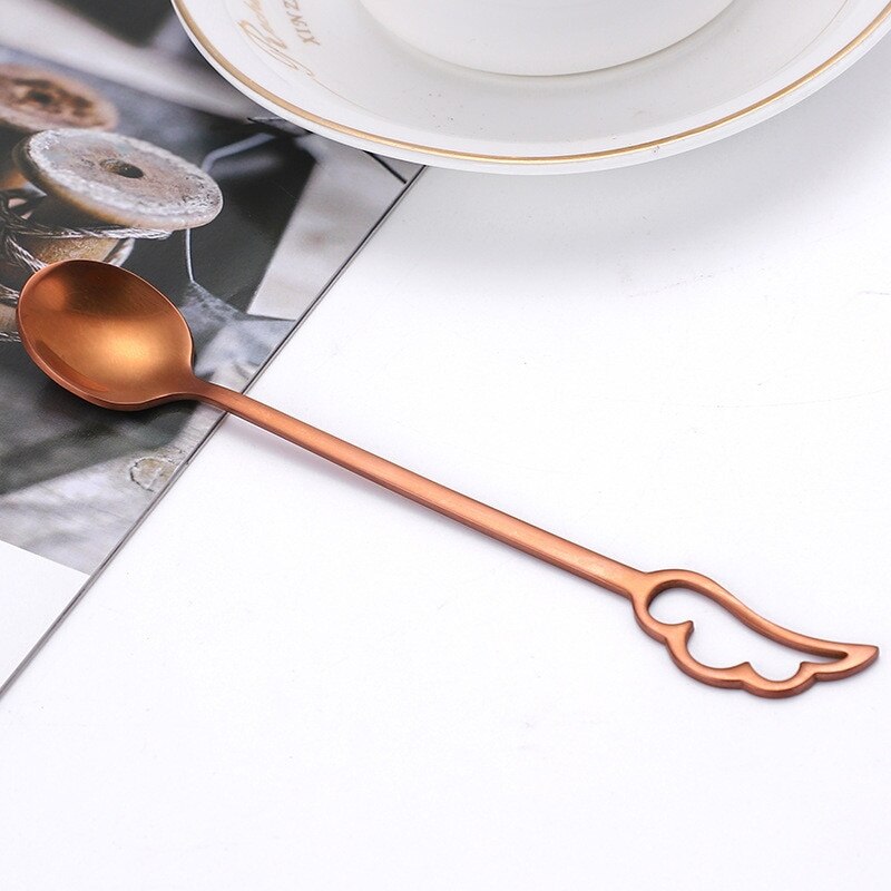 1Pc Rvs Lepels Mooie Vleugel Vorm Koffiekopje Lepel Ijs Dessert Theelepel Creatieve Opknoping Scoop Servies 15cm: rose gold color