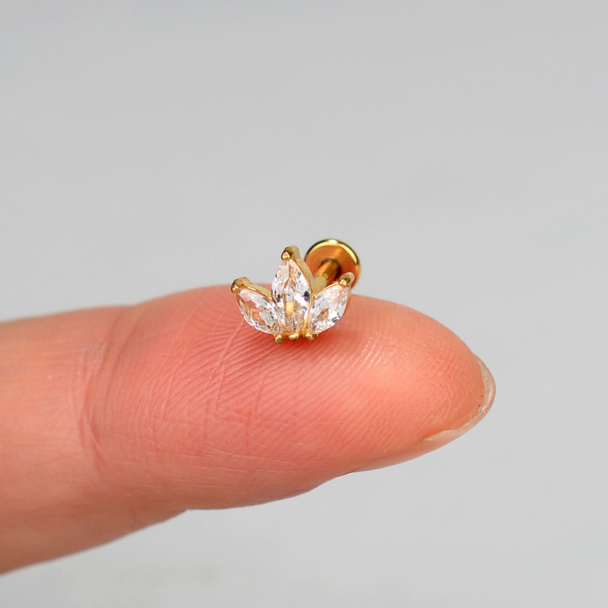 1PC Trendy Stainless Steel Cubic Zirconia Chain Studs Earring For Women Helix Tragus Lobe Cartilage Piercing Body Jewelry: Gold-color