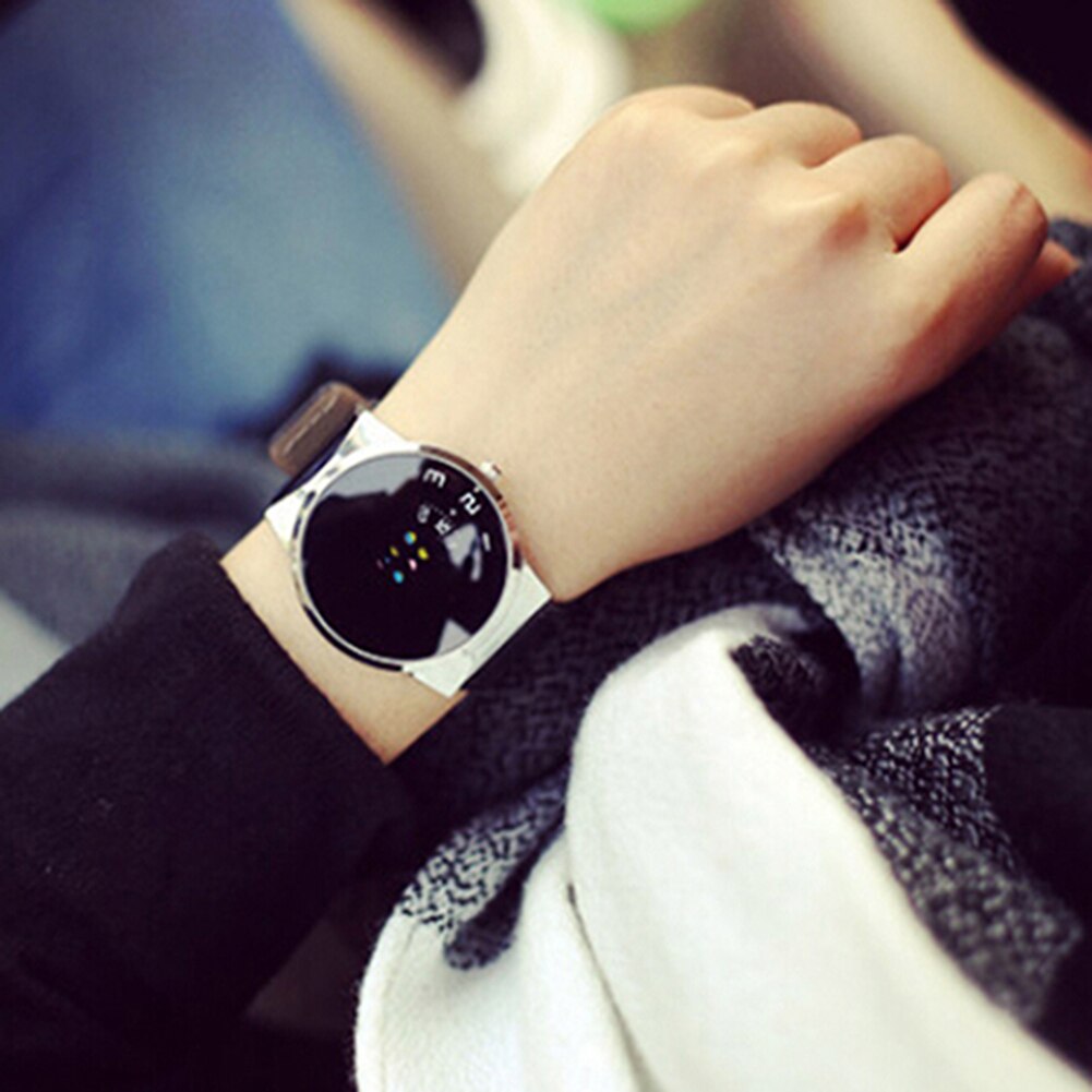 Dames heren paar horloge quartz horloge klok heren leren band kleurrijke beweegbare wijzerplaat eenvoudig polshorloge