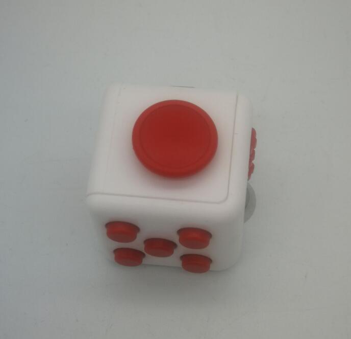 Min Cube Toy Vinyl Desk Finger Toys Squeeze Fun Stress Reliever 3.3cm Antistress Cube Toy Decompression Toy: White Red