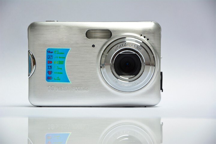 Winait 18MP Digital Camera 2.7" TFT LCD Display SD Card Memory Max To 32GB: Silver / standard