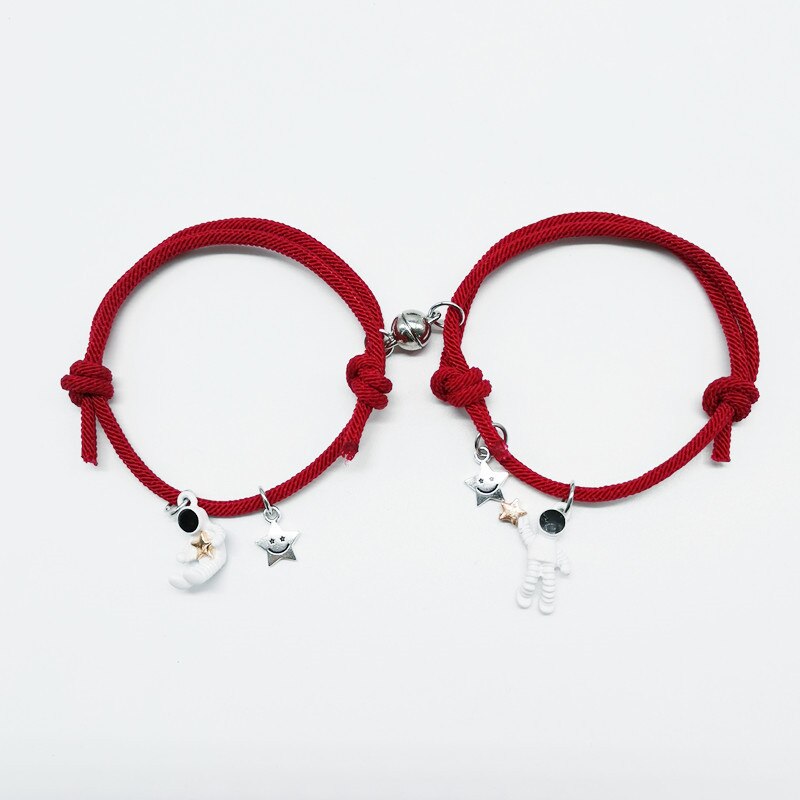 2Pcs/set Couple Bracelet Magnetic Attraction Bracelet Friendship Rope Bracelet Cute Star Astronaut Bracelet for Women: wine white
