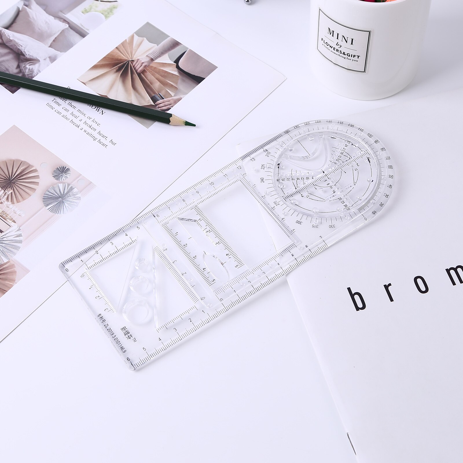 Multifunctionele Geometrische Heerser Wiskunde Tekening Heerser Geometrische Draft Tekening Sjabloon Meetinstrument