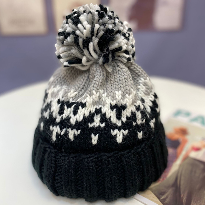 Kleurrijke Bont Pom Pom Gebreide Muts Kerst Hoed Met Bont Ballen Winter Wollen Hoed Unisex Warm Skullies Mutsen: Black