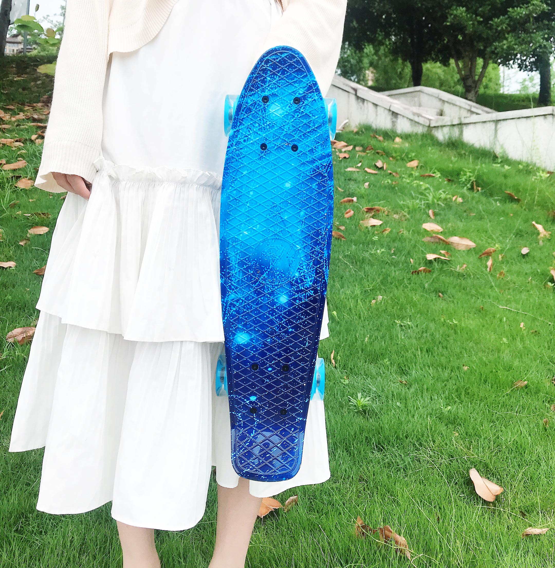 skateboard luminous wheel mini board for outdoor sport street fish board longboard skateboard: Blue