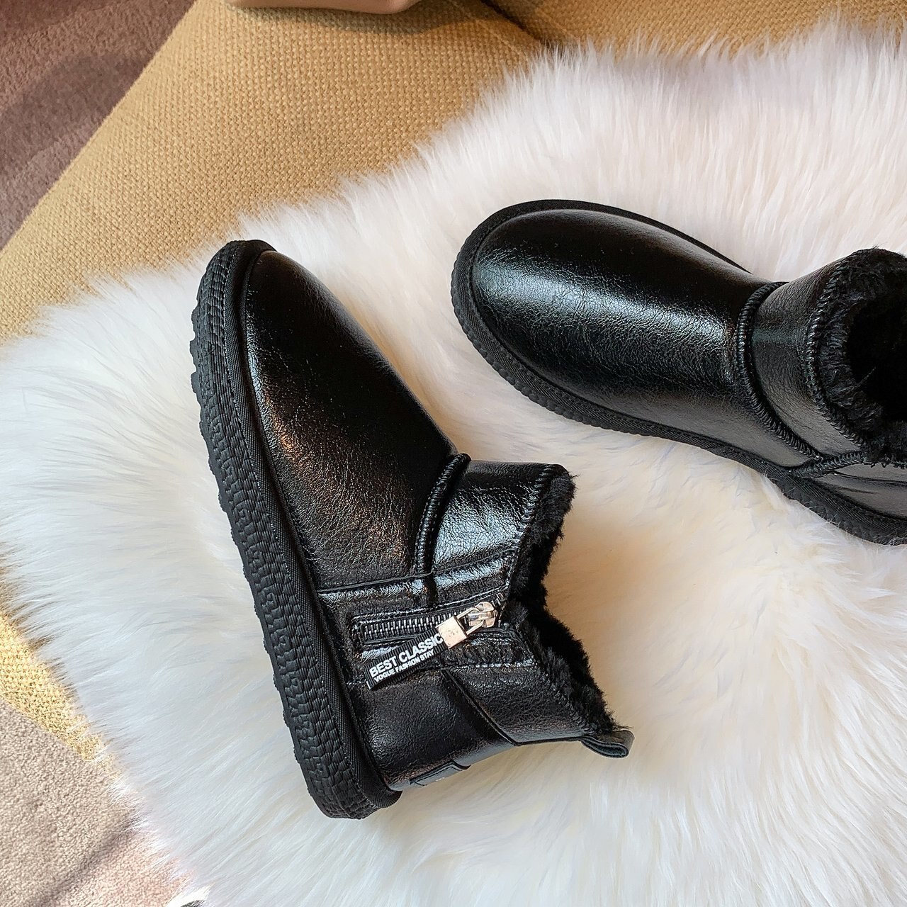 Waterproof Women Shoes Boots Winter Keep Warm Snow Boots Women Ankle Botas Comfortable Slip on Flats Women Sneakers Plus Size 44