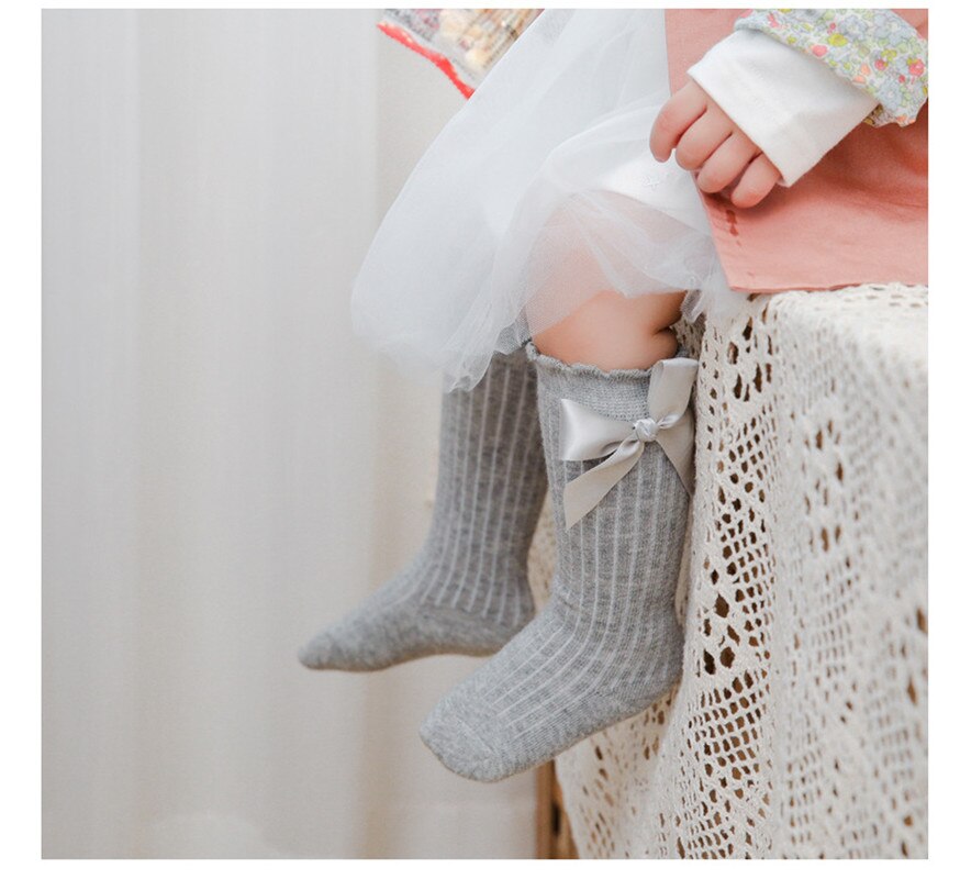 1pc neue mädchen kinder feste farbe blase mund weich und bequem baby baumwolle spitze vertikale krawatte gestreiften socken und strümpfe