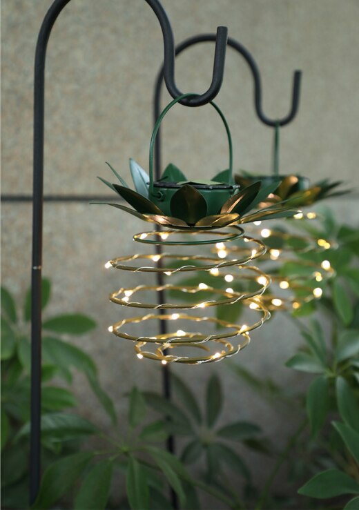 Det nyeste produkt solar ananas lampe udendørs vandtæt sol lanterne have dekoration: Med en jordlampe