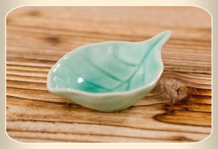 Plato de cerámica con estilo de hojas de esmalte de hielo, plato para sushi, plato de especias, 5 colores opcionales, plato pequeño de hojas al por mayor: Green