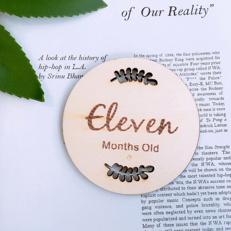 Household Baby Monthly Milestone Wooden Cards Baby Photography Props Home Milestone Card(Leaf Pattern,English Twelve): B11