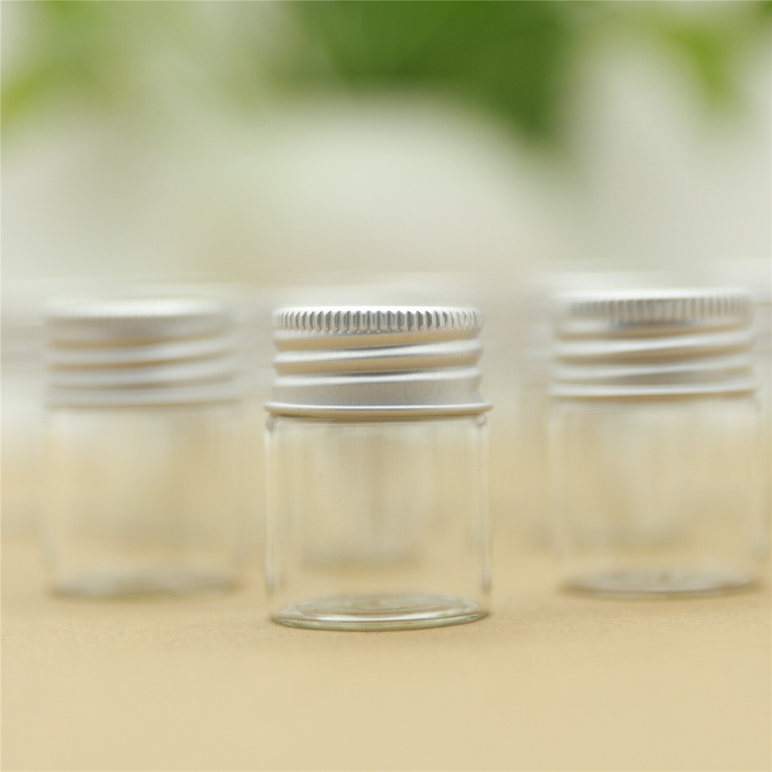 24 pezzi 30*40mm 15ml Mini vasetti di vetro tappi in alluminio bottiglie di vetro fiale contenitori di vetro trasparente piccola bottiglia di vetro carina