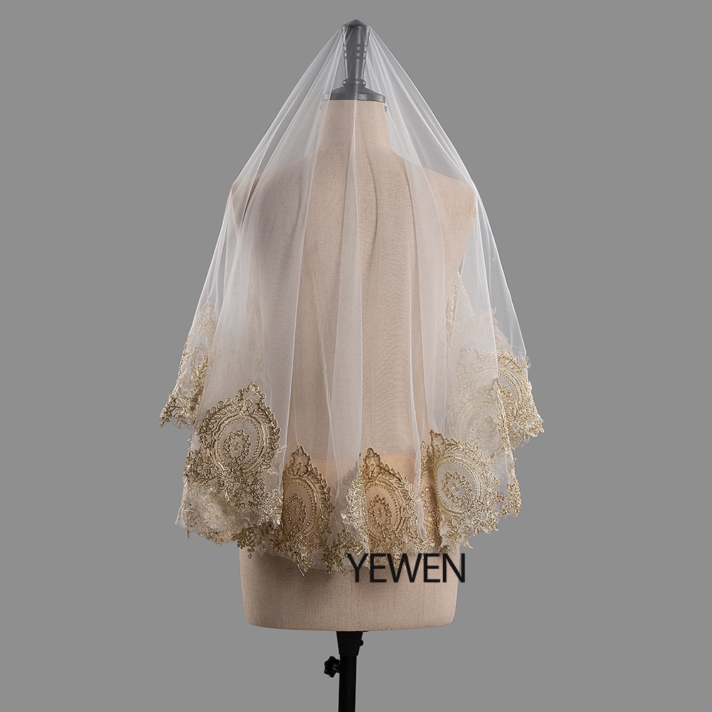 Luxe Bruiloft Sluiers 1.5M Mantilla Kant Goud Applique Bruiloft Accessoires Een Layer Waltz Lengte Tule Bruidssluier Real Afbeelding