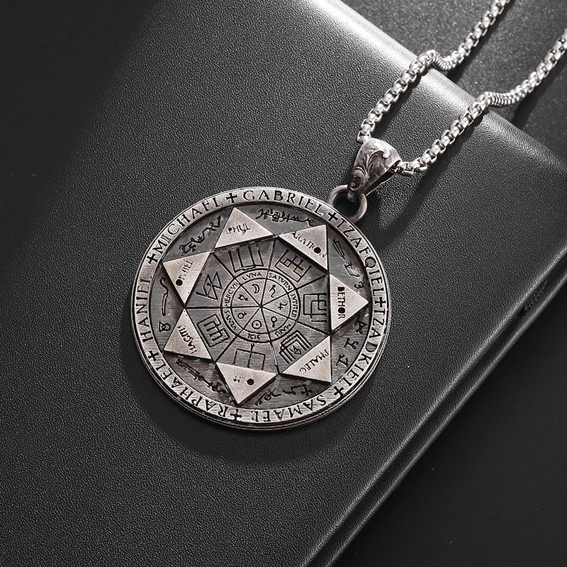Collar con colgante de pentagrama de brujería misteriosa de acero inoxidable, amuleto de pentagrama con sello de salmón, joyería