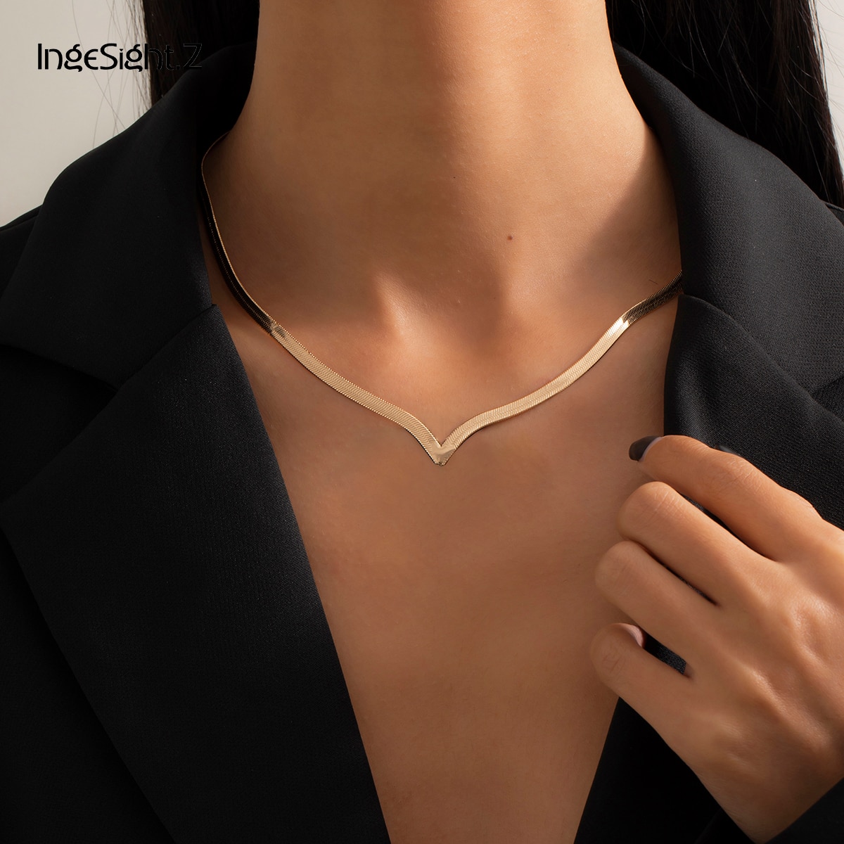 IngeSight.Z-gargantilla de cadena serpiente plana de cobre minimalista Simple, Collar corto Punk en forma de V, Collar de clavícula para mujer, joyería