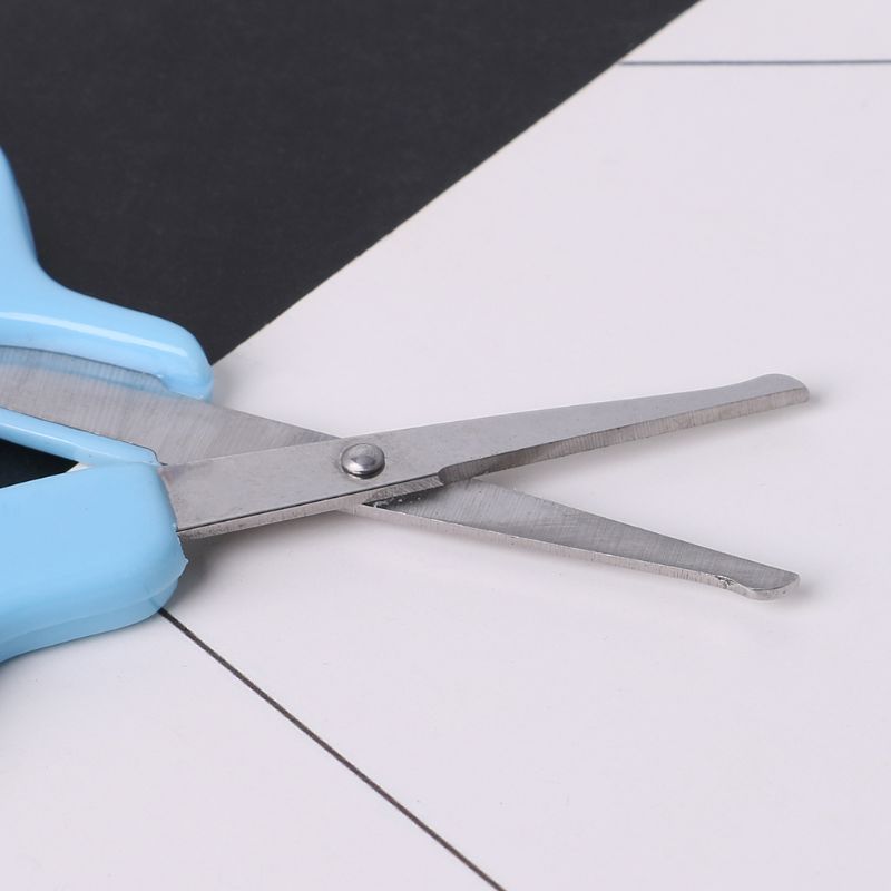 1PC Nagel Knipser Baby NäGel Cutter Körperpflege Pflege Pflege Neugeborenen freundlicher Sicherheit Edelstahl Schere Zufällige Farbe