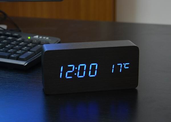 Fibisonic Wekkers Met Thermometer, Hout Houten Led Klokken, Digitale Tafel Klok, Elektronische Klokken Met Kosten: black blue