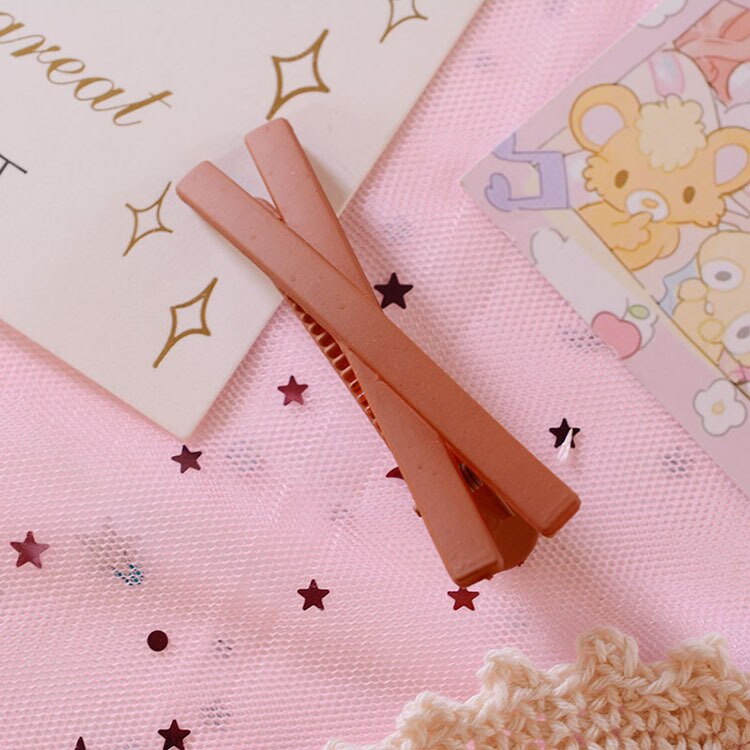 2 stuks Haarspelden Koreaanse Stijl Macaron Kruis Haar Clip Candy Kleur Matte Hair Clips Leuke Pony Styling Haar Accessoires hairclips: Coffee
