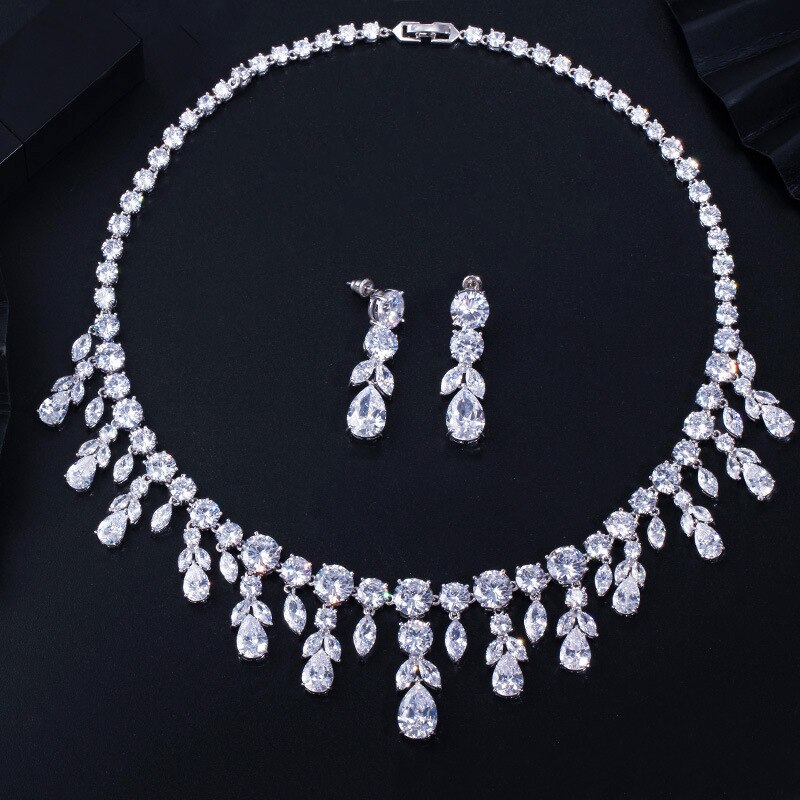 Wedding Jewelry Sets for Charming Women Dresses Dating Accessories Green Glass Crystal Necklace Earrings Sets