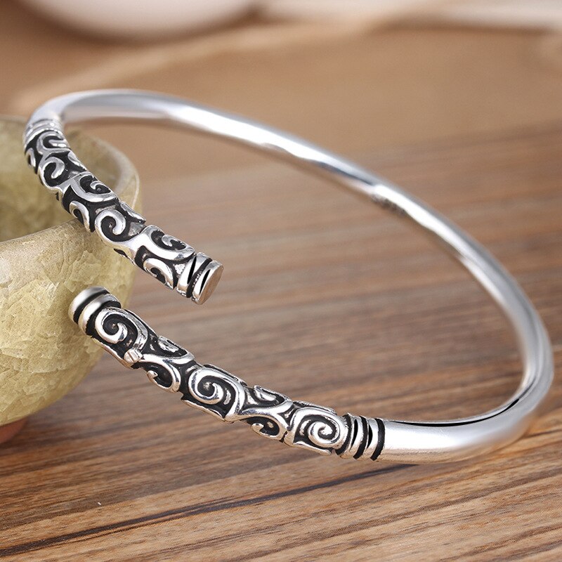 Qmcoco Zilveren Kleur Eenvoudige Punk Trendy Armband Voor Vrouw En Man Party Open Verstelbare Sieraden: B0301