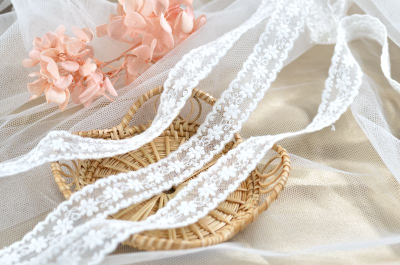 5meter/lot 2cm Narrow Lace Trim Cotton Embroidered Flower Lace White Clothes Bilateral Crocheted Lace X935